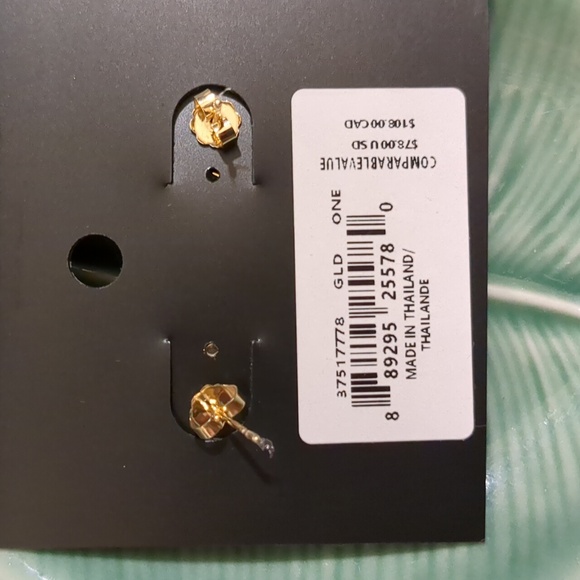 Coach Earings - Picture 2 of 3